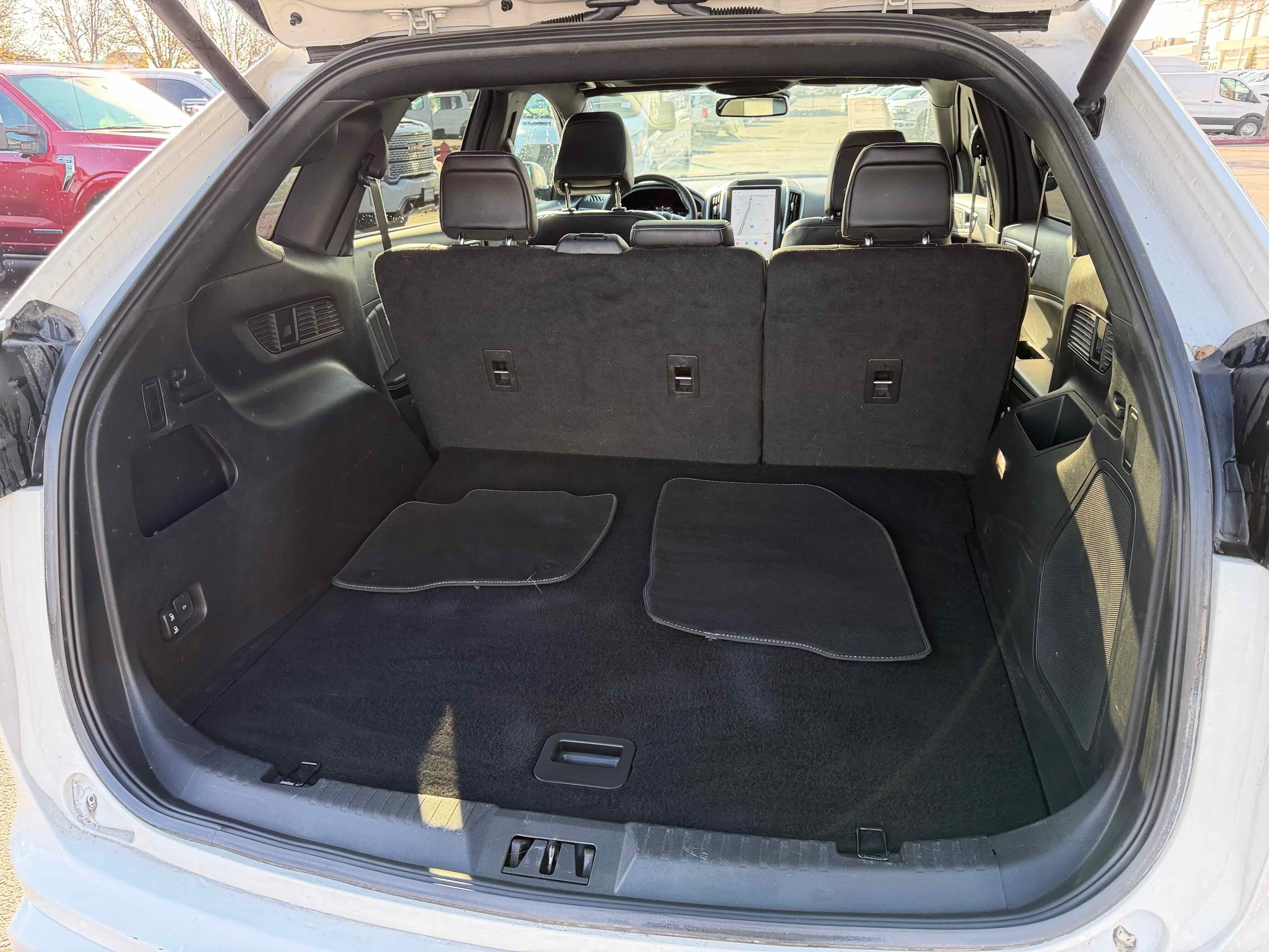 Certified 2024 Ford Edge ST w/ Equipment Group 401A image 31