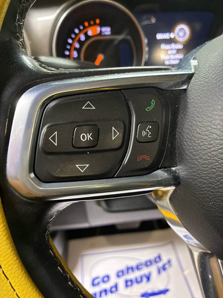 Used 2020 Jeep Wrangler Unlimited Sahara AWD/4WD image 13