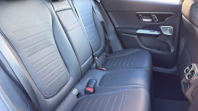 Used 2026 Mercedes-Benz GLC 300 4MATIC image 34