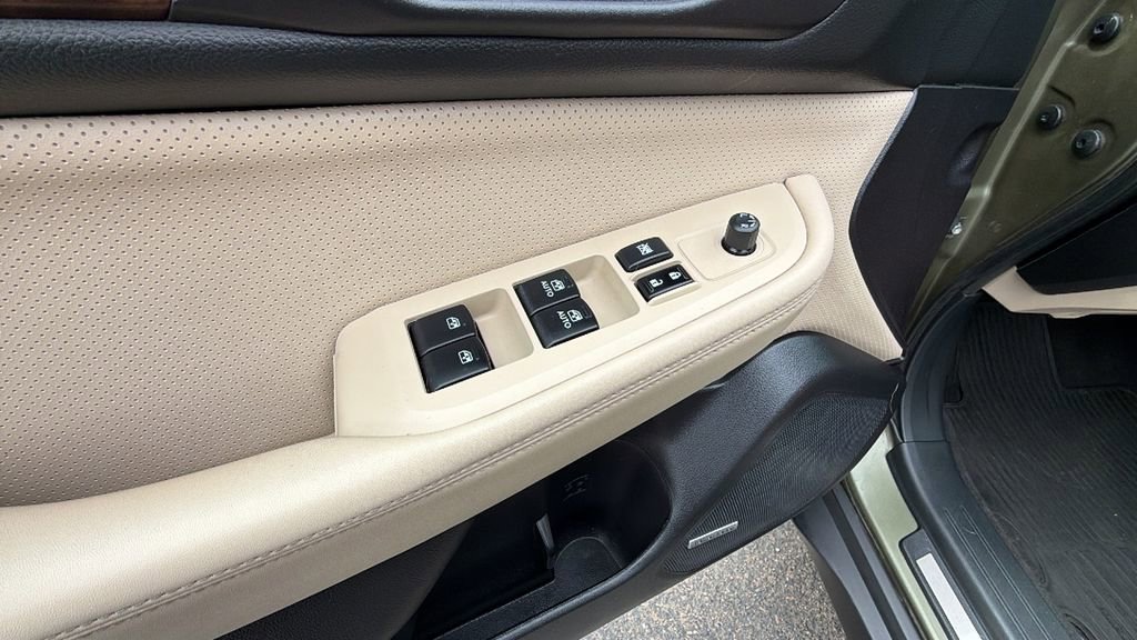 Used 2017 Subaru Outback 2.5i Limited image 20