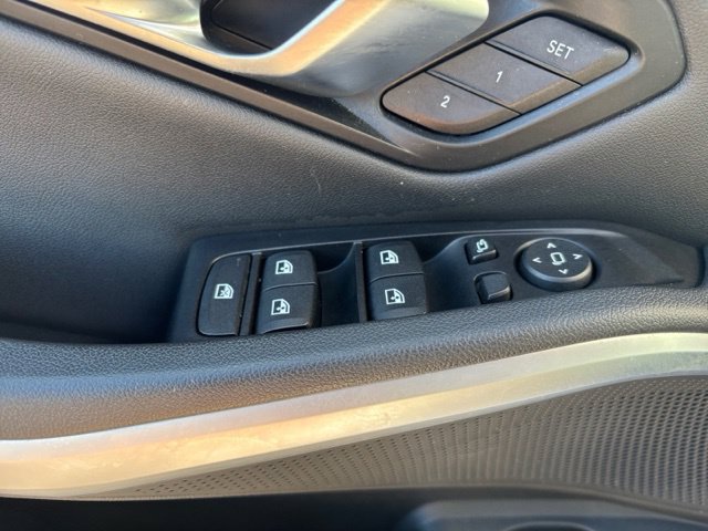 Used 2019 BMW 330i xDrive Sedan AWD/4WD image 9