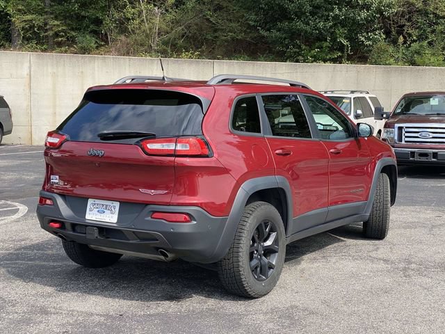 Used 2017 Jeep Cherokee Trailhawk AWD/4WD image 3