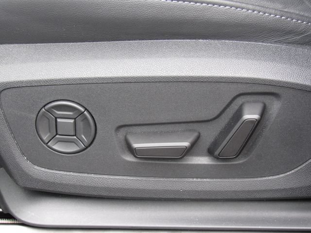 Used 2025 Audi Q6 e-tron Prestige AWD/4WD image 14