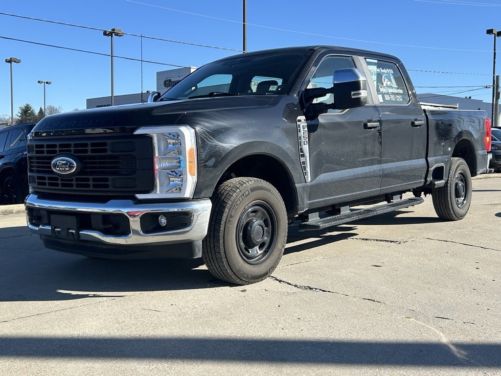 Used 2023 Ford F250 XL w/ XL Chrome Package image 2