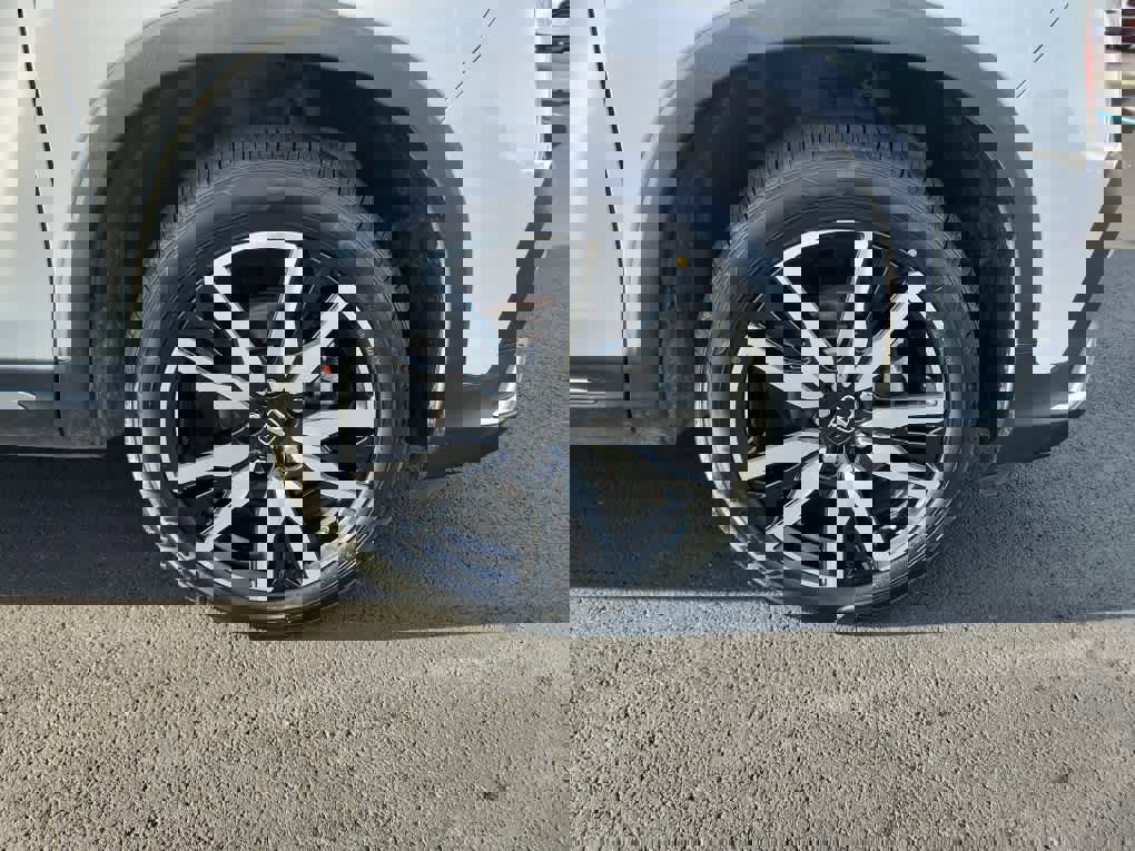 Used 2022 Honda Pilot Touring image 9