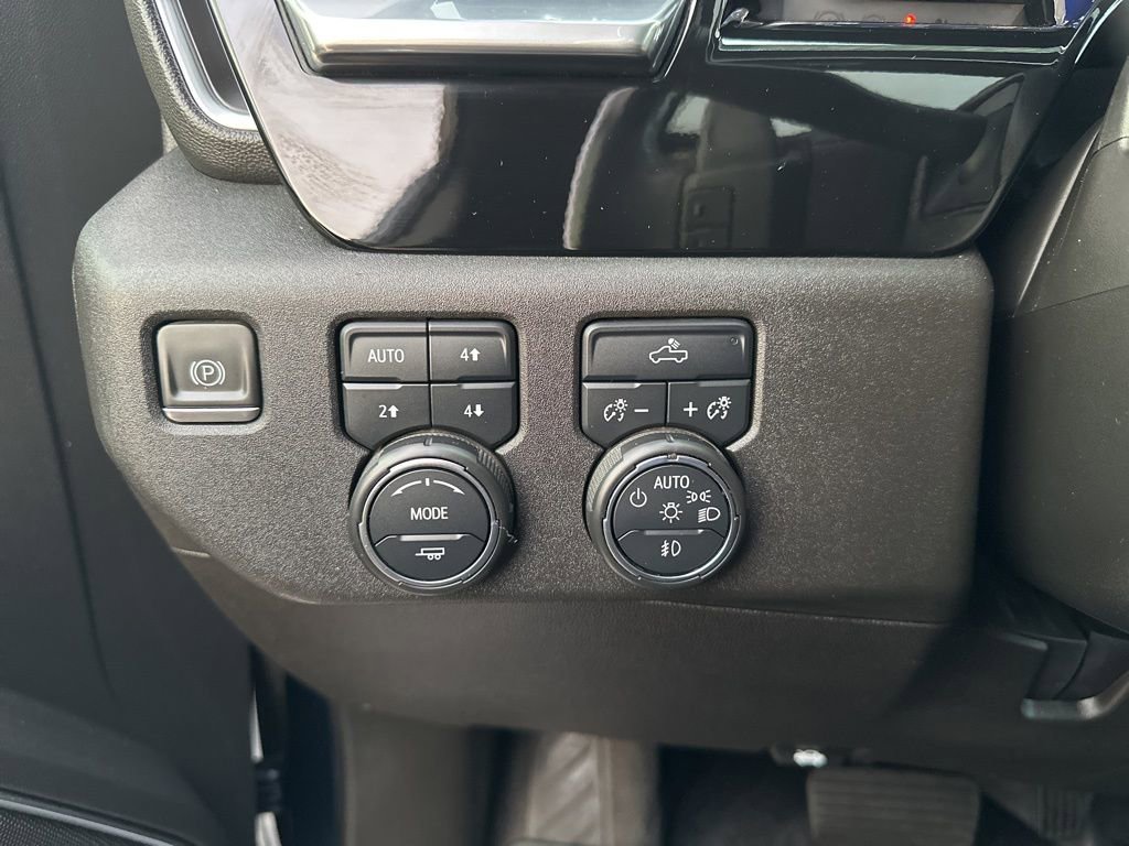 Used 2022 Chevrolet Silverado 1500 RST w/ Convenience Package II image 12