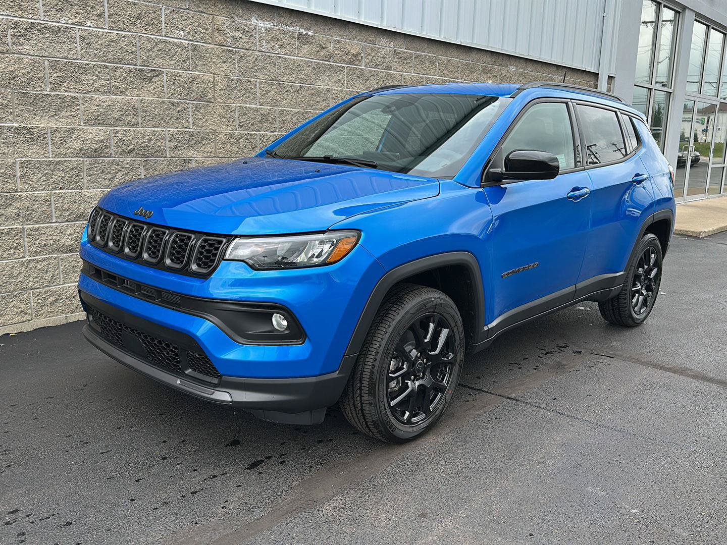 New 2026 Jeep Compass Latitude AWD/4WD image 36