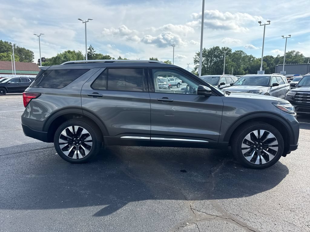 Used 2025 Ford Explorer Platinum w/ LUX Leather Package AWD/4WD image 6