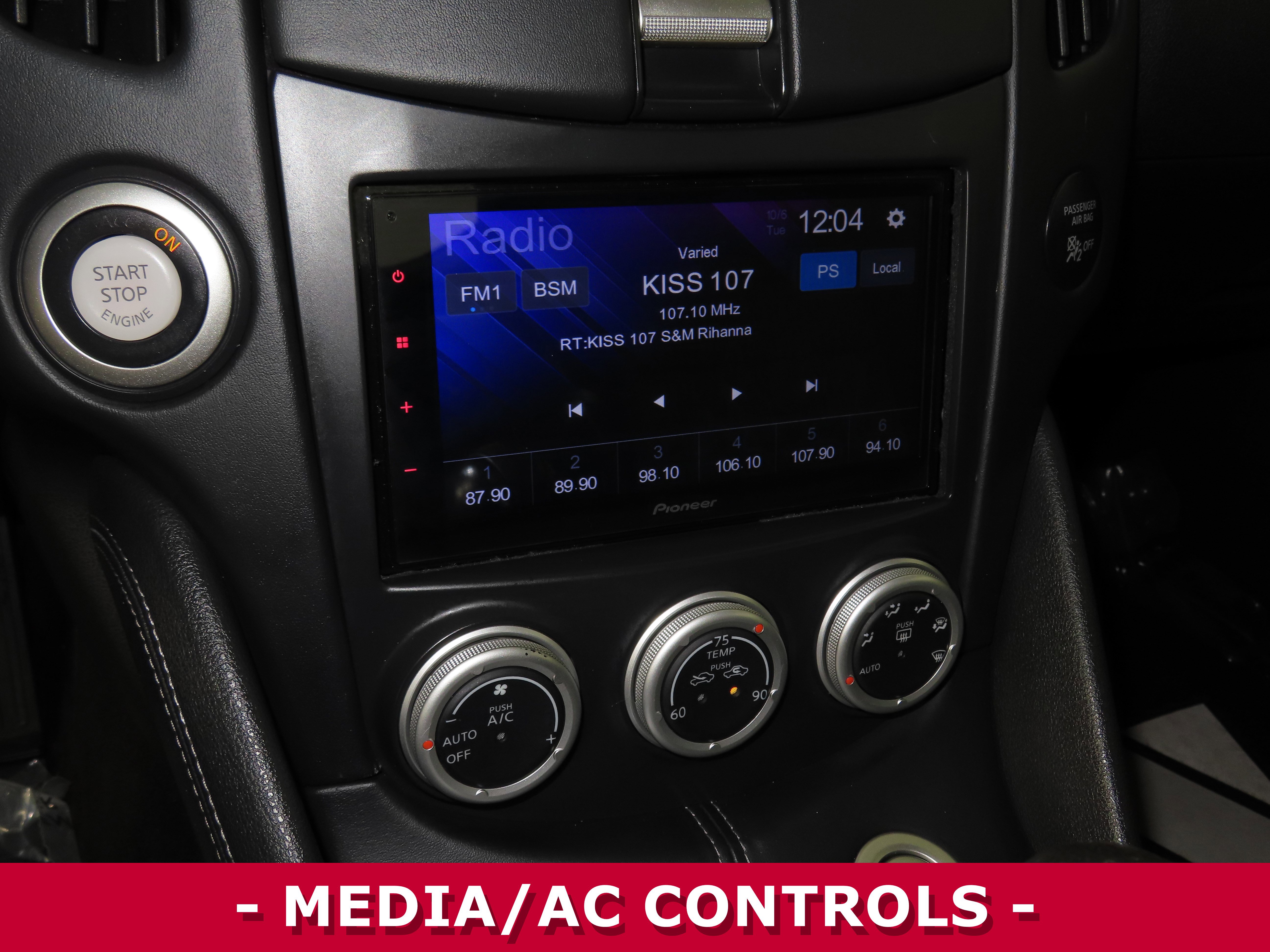 Used 2017 Nissan 370Z w/ Sport Package image 14