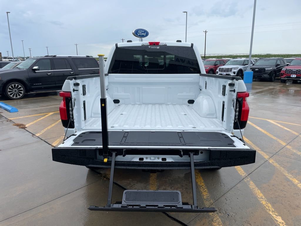 New 2025 Ford F150 Lightning Lariat image 10