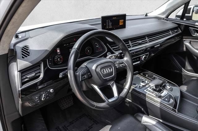 Used 2018 Audi Q7 3.0T Prestige AWD/4WD image 10