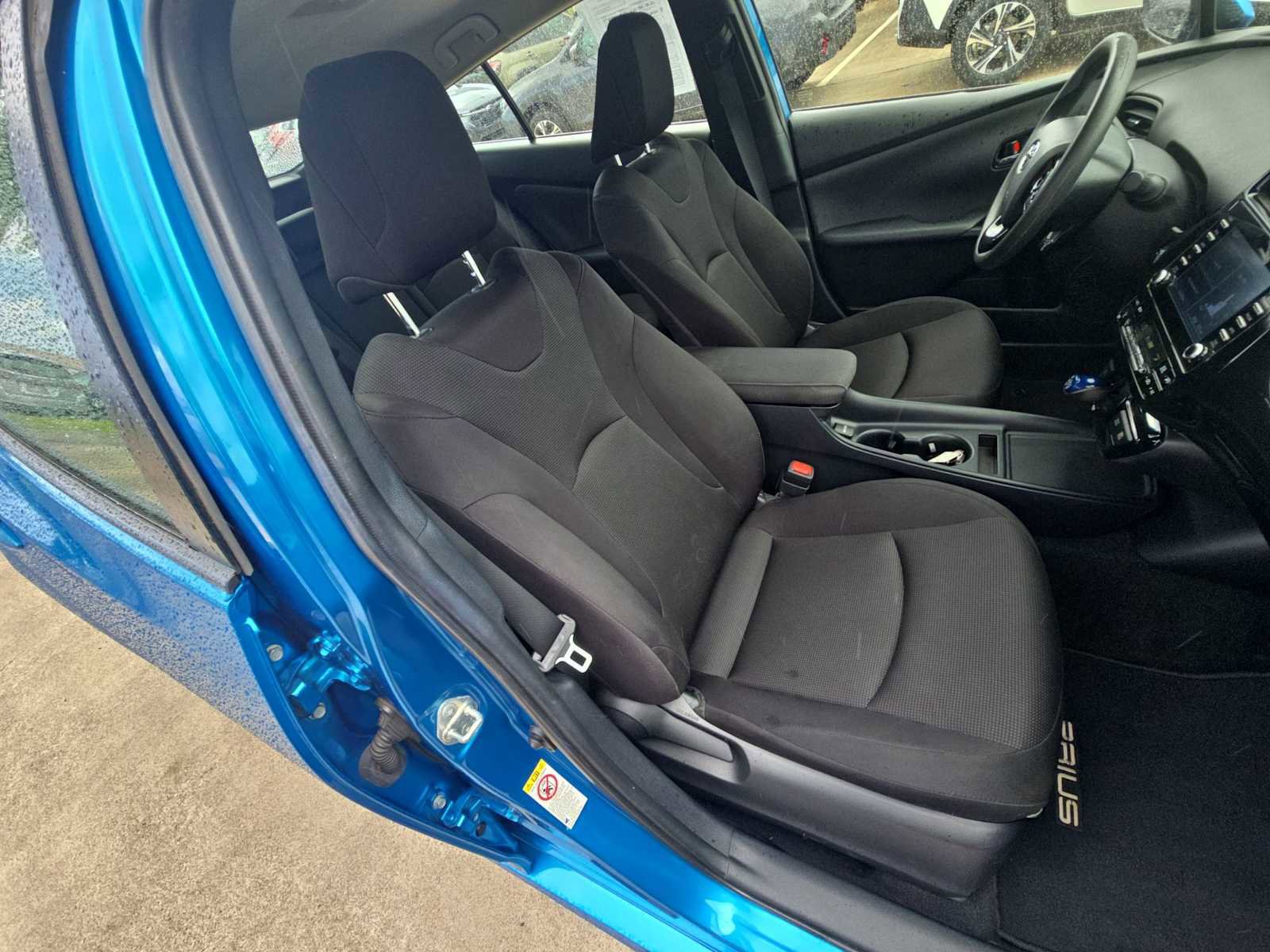 Used 2022 Toyota Prius L Eco FWD image 24