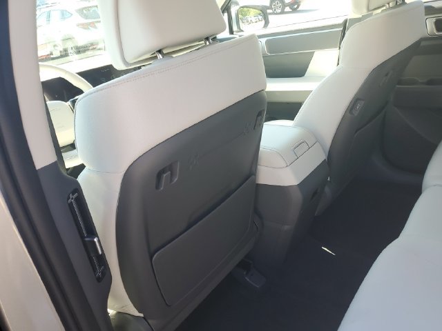 New 2027 Hyundai Santa Fe SE AWD/4WD image 13