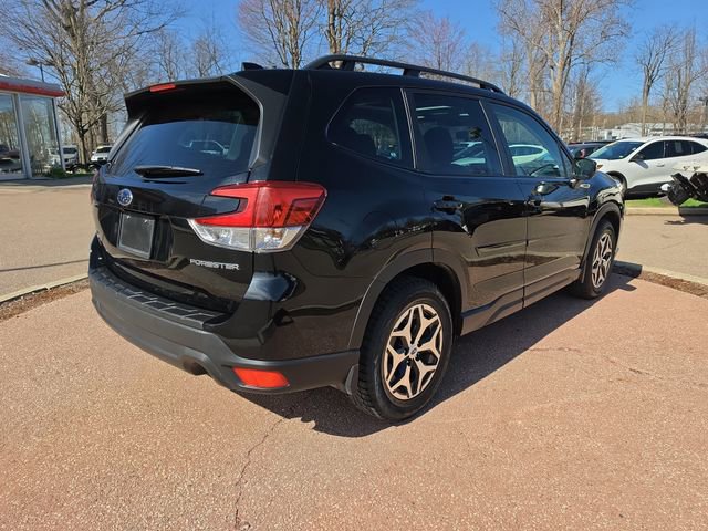 Used 2023 Subaru Forester Premium AWD/4WD image 5