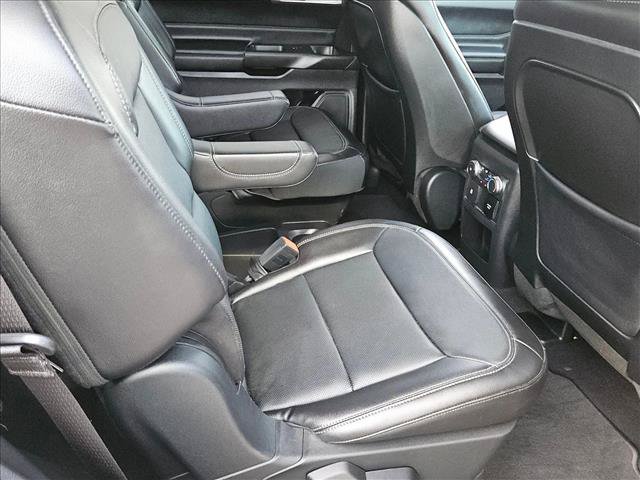 Used 2020 Ford Explorer Limited w/ Class III Trailer Tow Package RWD image 20