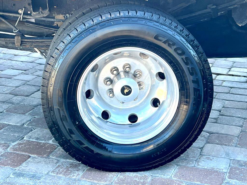 Used 2014 RAM 3500 Tradesman w/ Chrome Appearance Group image 9