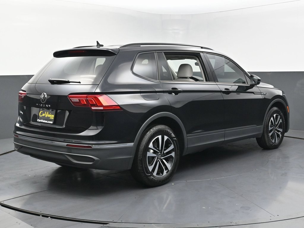 Used 2024 Volkswagen Tiguan S image 5