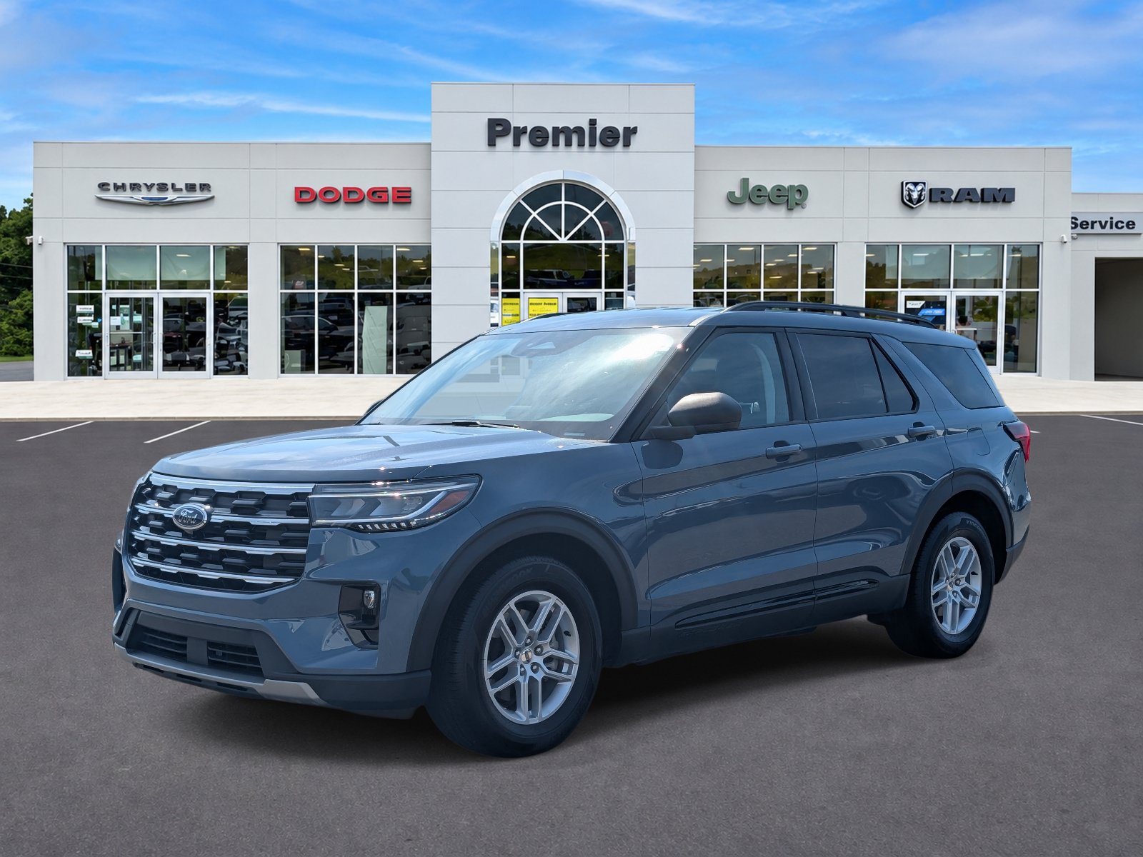 Used 2026 Ford Explorer Active w/ Active Comfort Package RWD image 1
