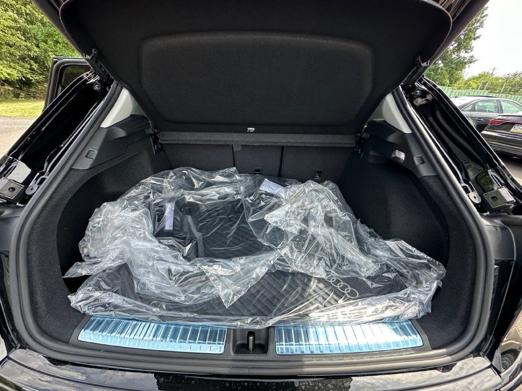 New 2026 Audi Q3 quattro 2.0T AWD/4WD image 27