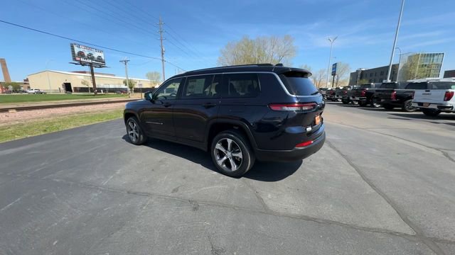 Used 2023 Jeep Grand Cherokee L Limited w/ Luxury Tech Group II AWD/4WD image 6