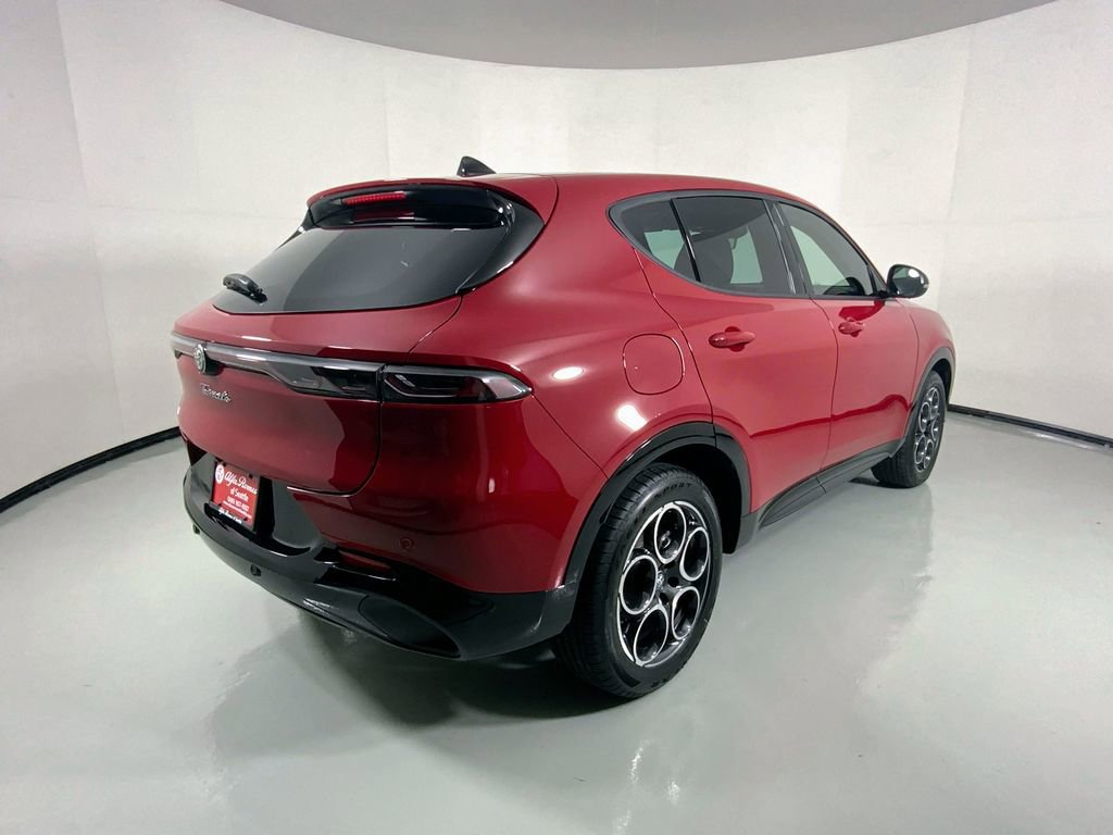 New 2025 Alfa Romeo Tonale AWD/4WD image 2