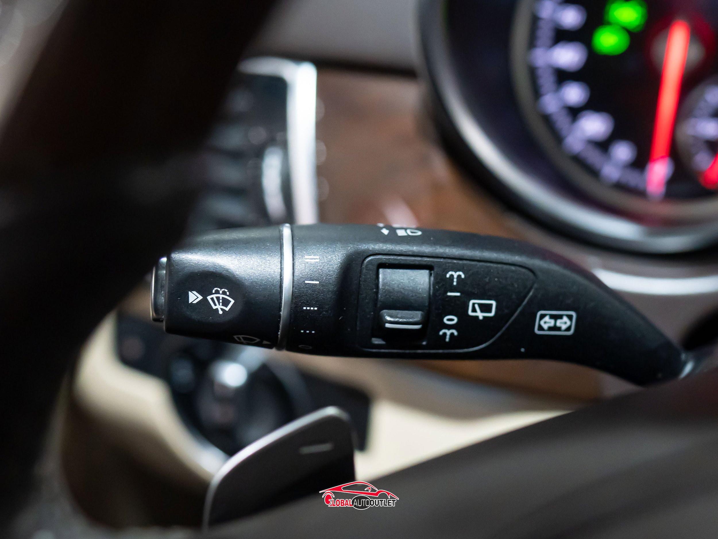 Used 2018 Mercedes-Benz GLS 550 4MATIC w/ Driver Assistance Package image 31