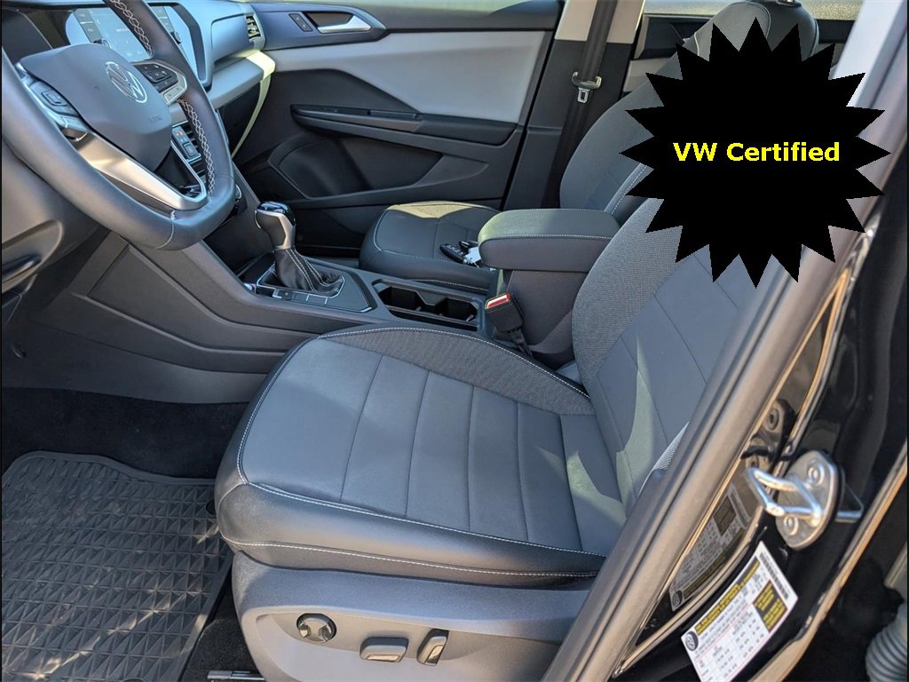 Certified 2023 Volkswagen Taos SE w/ Panoramic Sunroof Package image 10