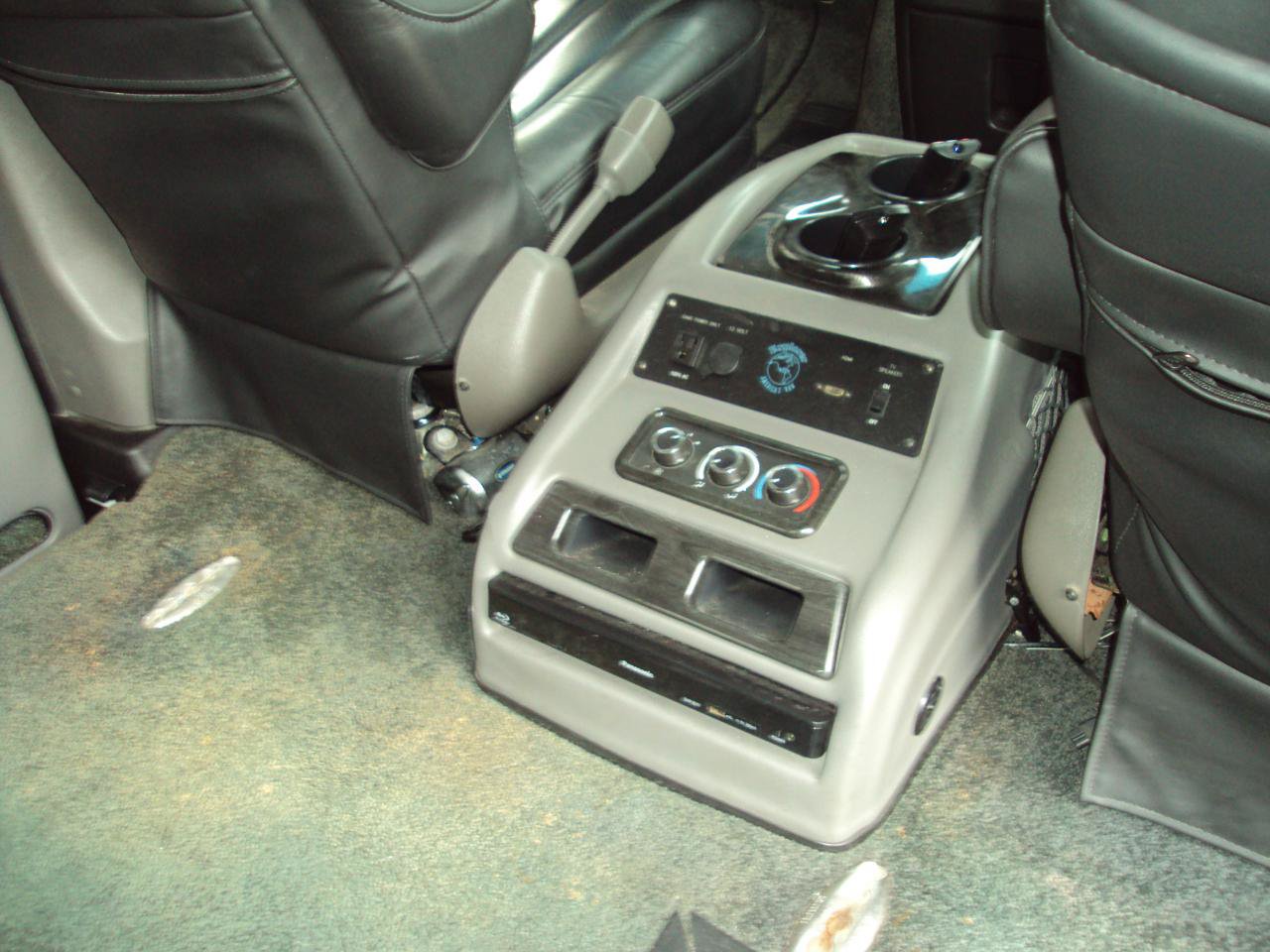 Used 2014 Chevrolet Express 1500 AWD image 21