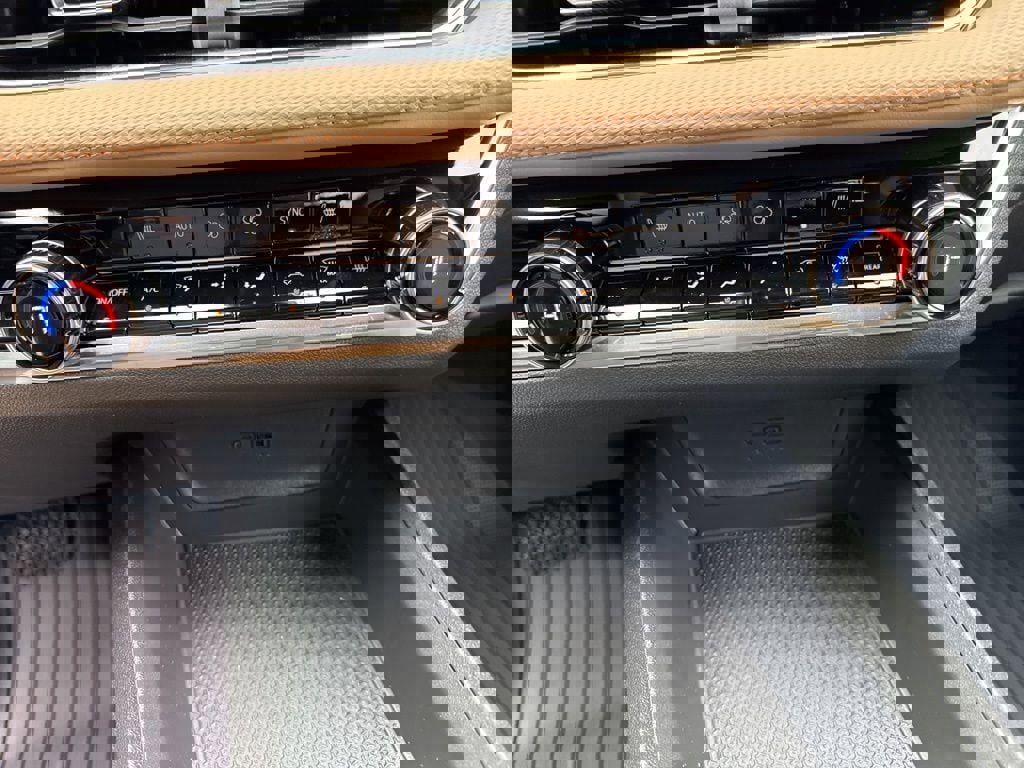 New 2026 Chevrolet Equinox ACTIV image 25