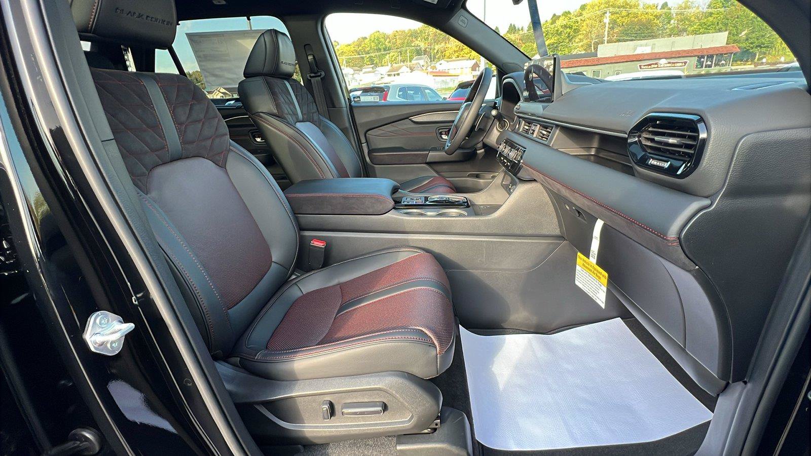 New 2026 Honda Pilot Black Edition image 13