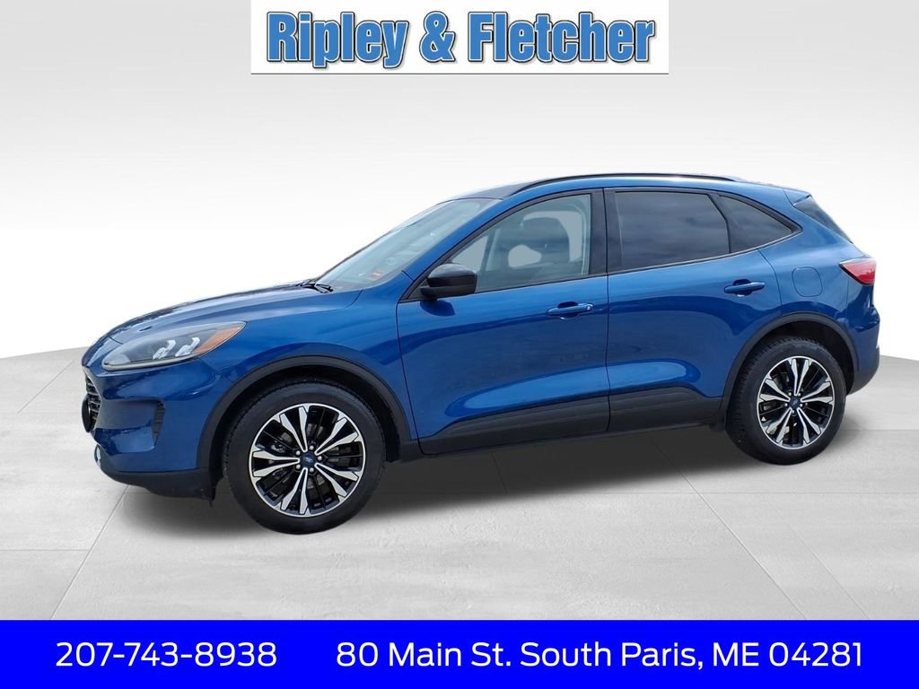 Used 2022 Ford Escape SE w/ SE Sport Appearance Package image 8