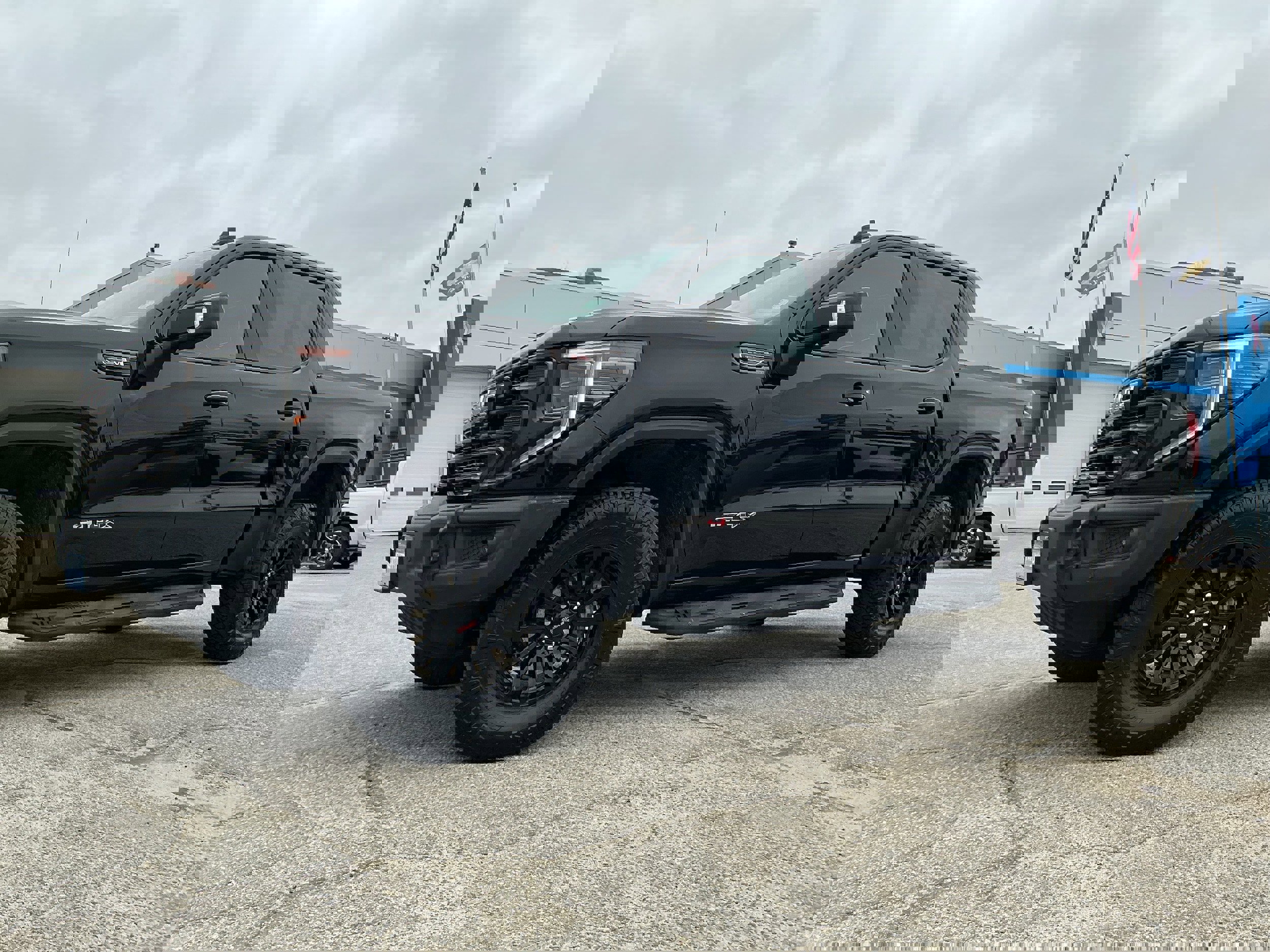 Certified 2023 GMC Sierra 1500 AT4X image 6