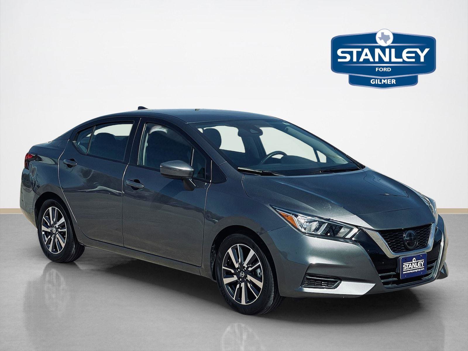 Used 2021 Nissan Versa SV FWD image 1