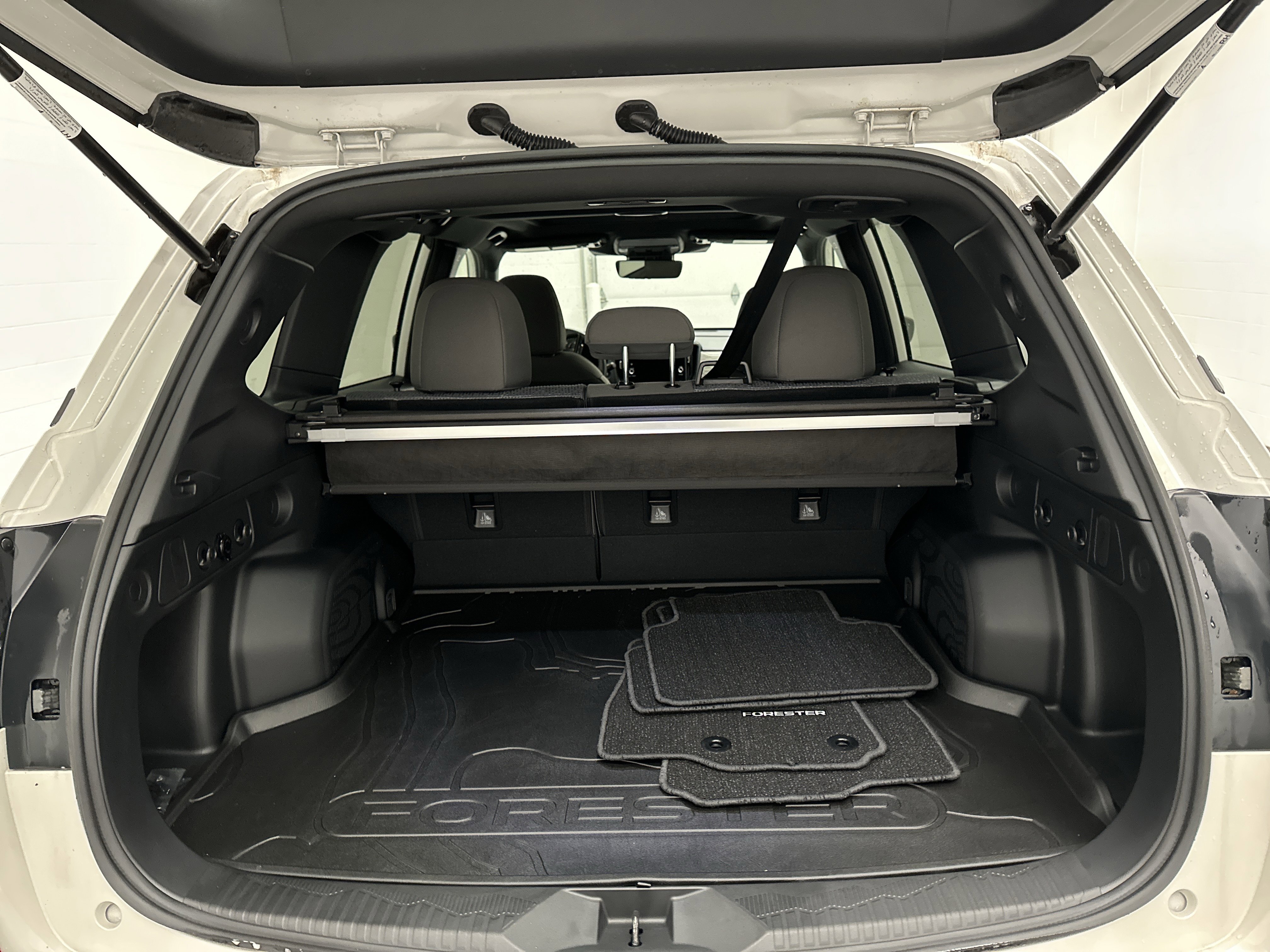 Used 2025 Subaru Forester Premium w/ Convenience Package #1 image 13