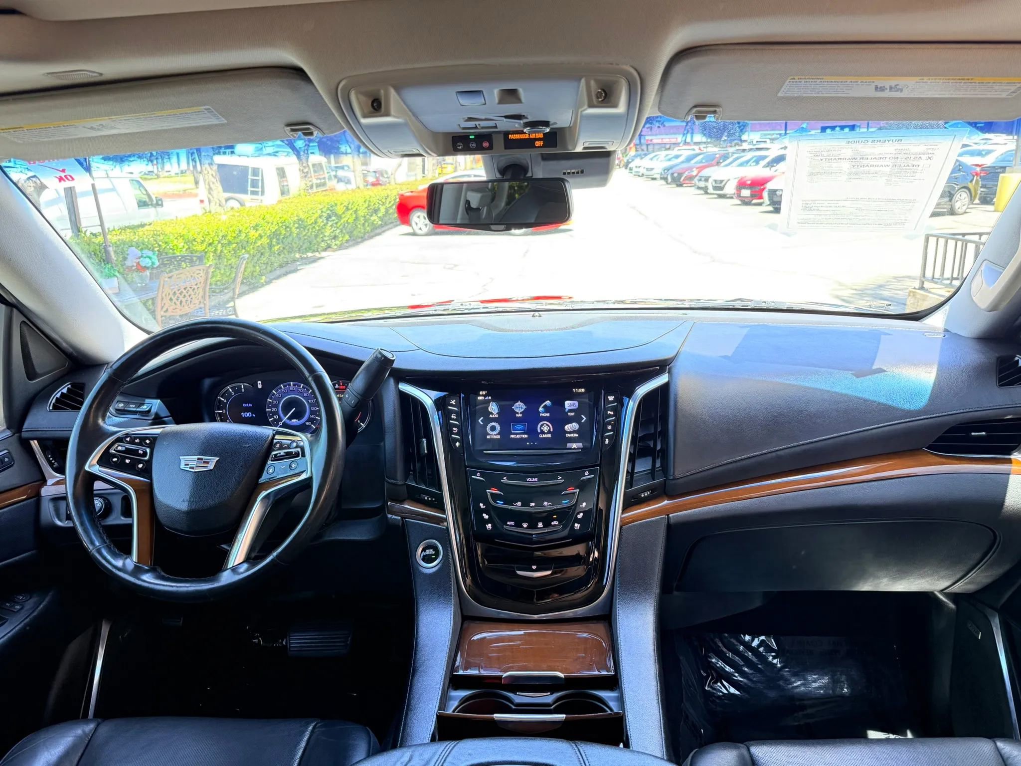 Used 2018 Cadillac Escalade ESV Luxury RWD image 21