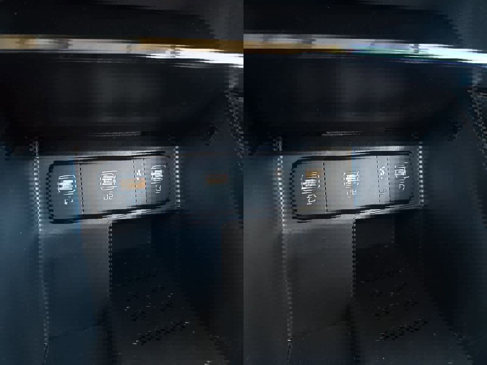 Certified 2022 Kia Sorento SX image 31