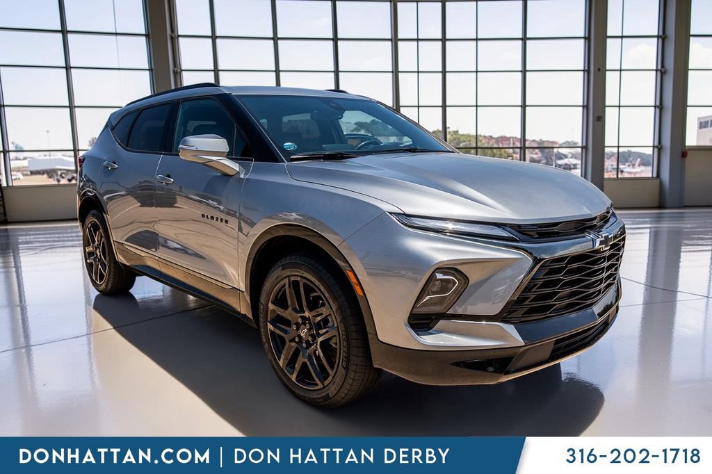 Used 2023 Chevrolet Blazer RS w/ LPO, Floor Liner Package FWD image 34