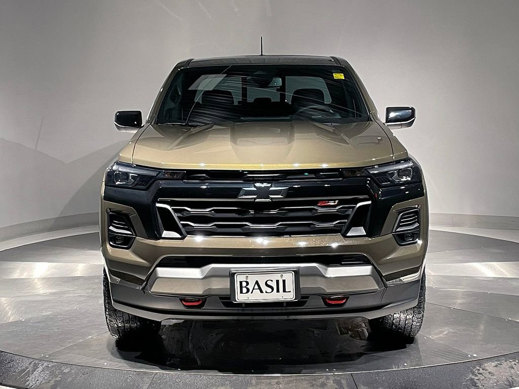 Used 2023 Chevrolet Colorado Z71 w/ Z71 Convenience Package 2 image 9
