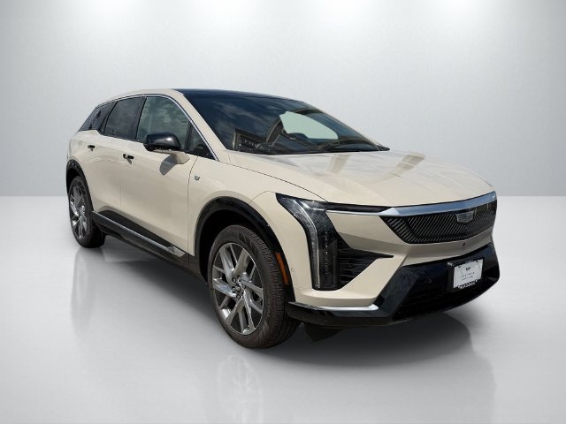 New 2027 Cadillac Optiq Luxury RWD image 3
