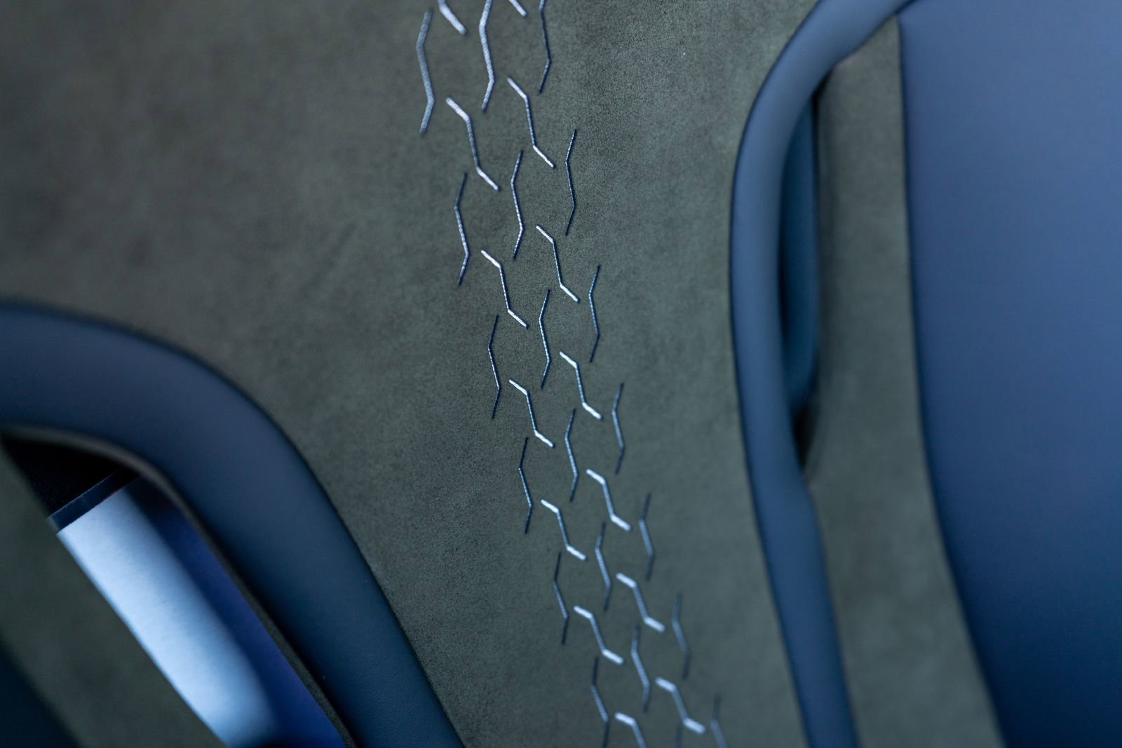 Used 2024 Lamborghini Huracan Sterrato image 47