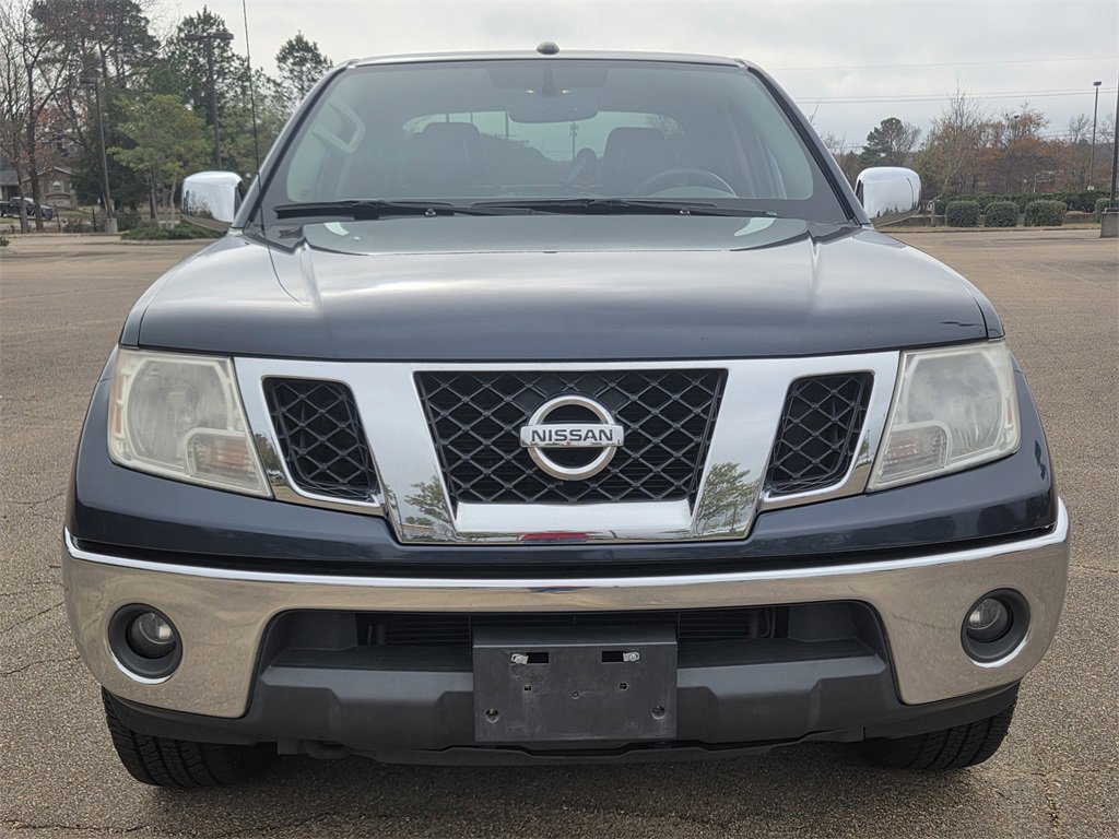 Used 2019 Nissan Frontier SL image 2