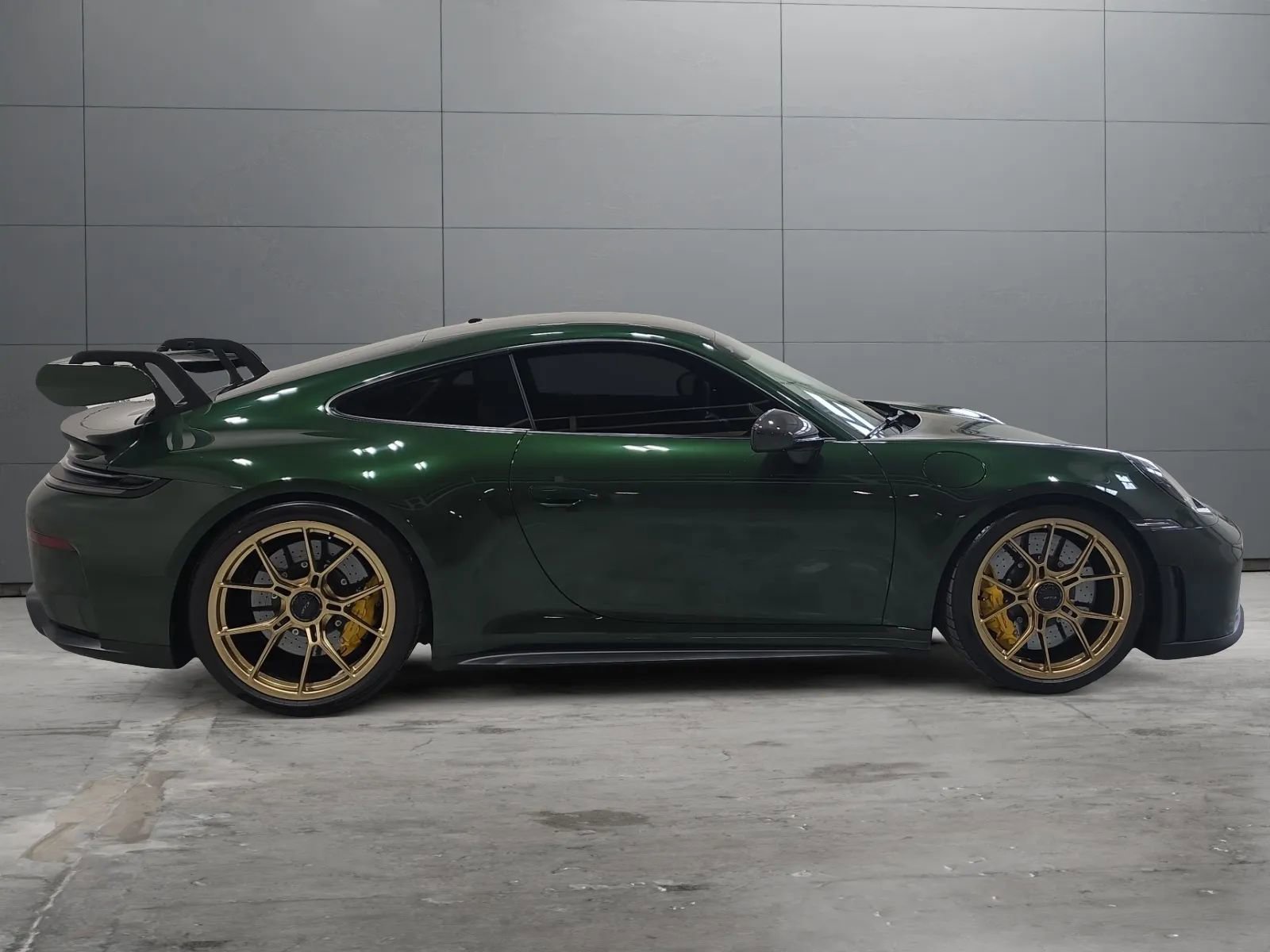 Used 2026 Porsche 911 GT3 RWD image 6