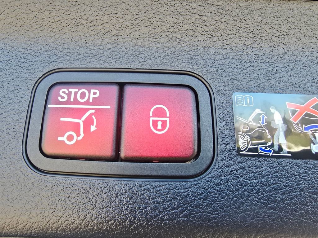 New 2026 Mercedes-Benz GLS 450 4MATIC image 20