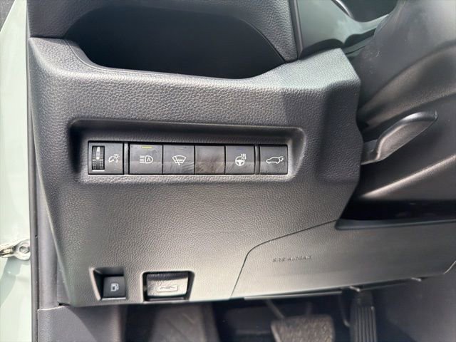 Used 2021 Toyota RAV4 XLE w/ Convenience Package image 21