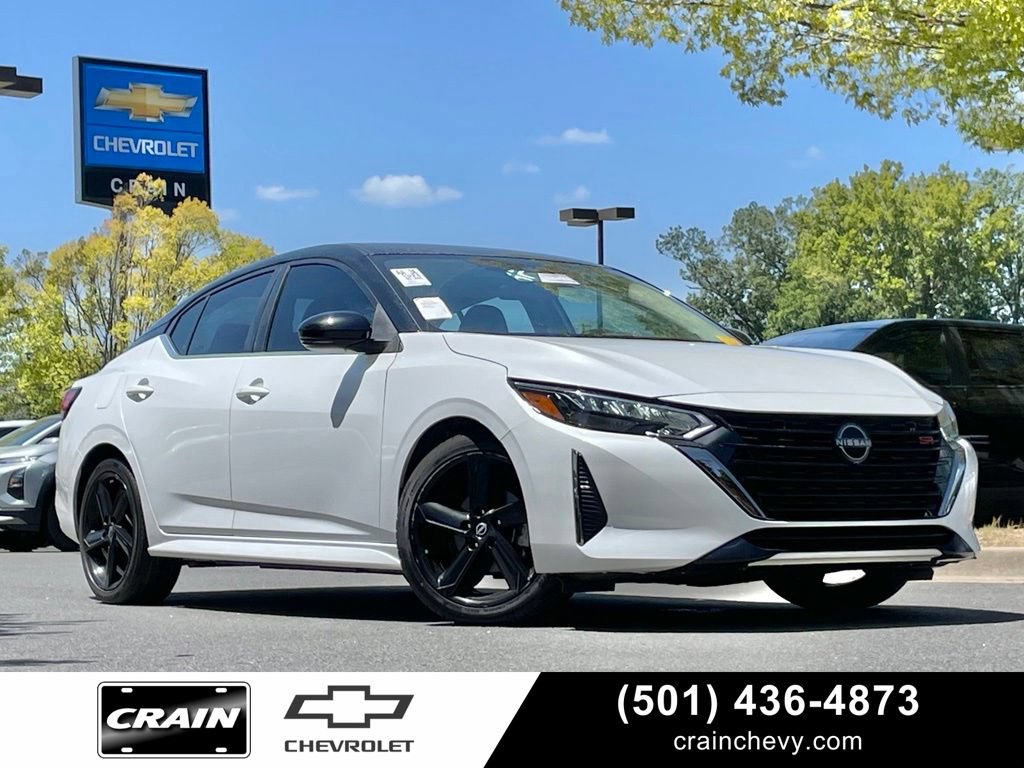 Used 2024 Nissan Sentra SR FWD image 1