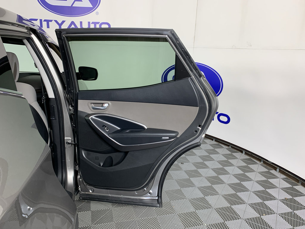 Used 2018 Hyundai Santa Fe Sport FWD image 35