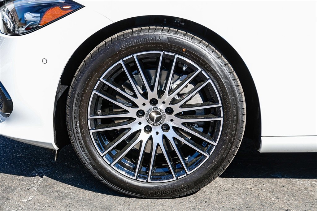 New 2025 Mercedes-Benz C 300 4MATIC Sedan image 9