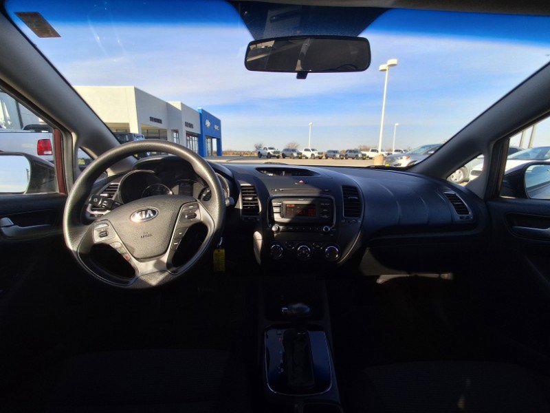 Used 2017 Kia Forte LX image 16