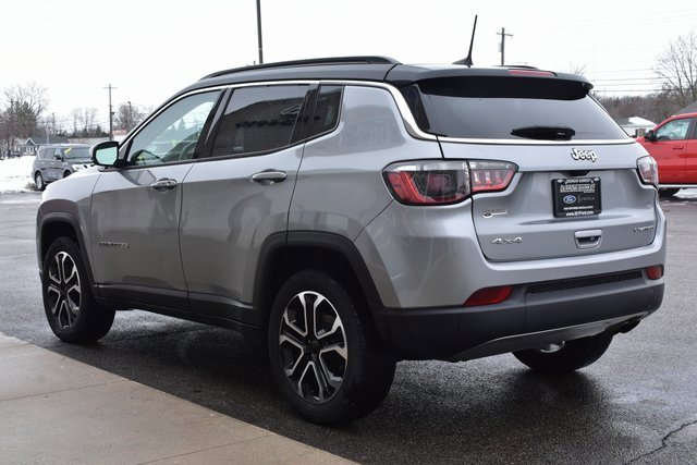 Used 2022 Jeep Compass Limited image 10