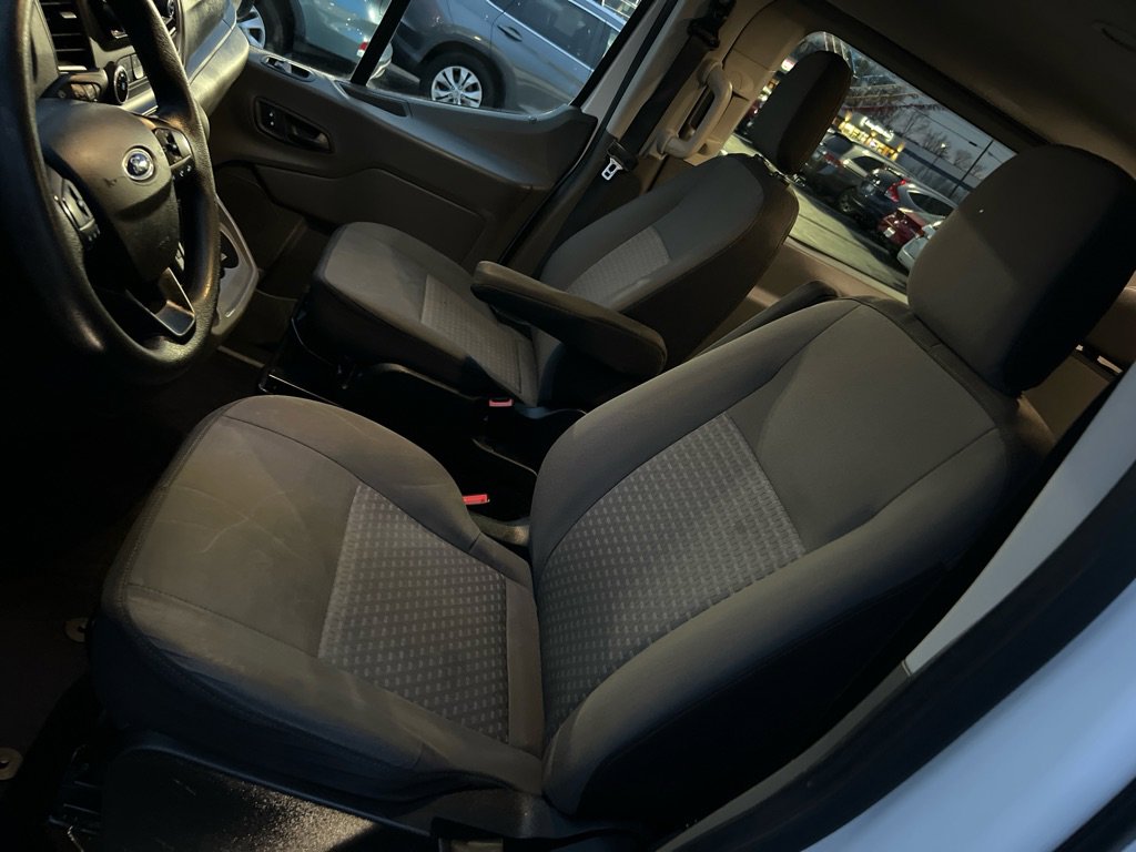 Used 2021 Ford Transit 350 XLT RWD image 11